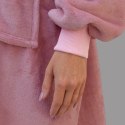 Bluzair Kocobluza kolor różowy, rozmiar oversize, 4 w 1 jako : komfortowa bluza, ciepły koc, miękki szlafrok i wygodna poduszka.