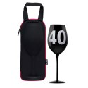 Gigantyczny czarny Kieliszek do wina marki diVinto kielich z napisem 40, prezent na czterdziestkę lub czterdziestą rocznicę.
