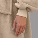 Bluzair Kocobluza kolor beżowy, rozmiar oversize, 4w1 jako : komfortowa bluza, ciepły koc, miękki szlafrok i wygodna poduszka.